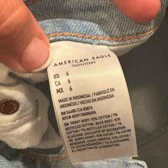 American Eagle Outfitters Ripped Light Blue Jean Shorts - Picture 3 of 4